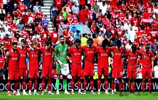 Four new players represent Liverpool to show their debut! The inspection was successful!