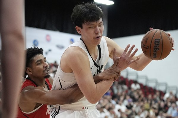 No play in the last game! Netizen: Yang Hansen needs to accumulate experience Team Note: He does not need Xia Lian experience