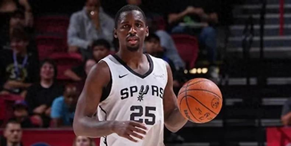 Spurs summer league guard David Jones rejected Olympiacos  offer & hope to get an NBA contract!
